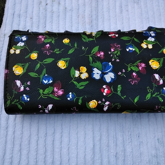 Wallet - Picture 10 of 11